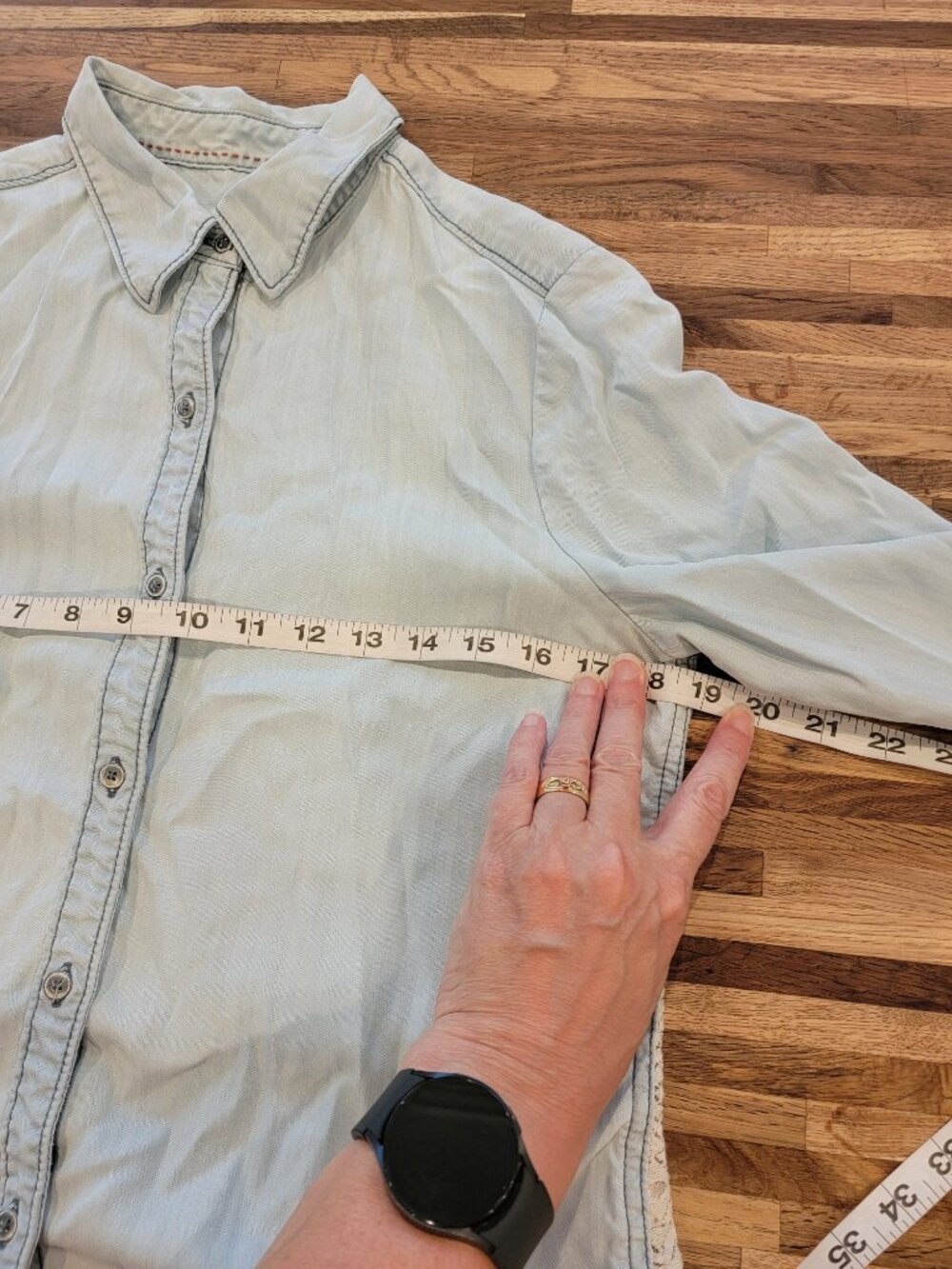 Holding Horses for Anthropologie lace hem tencel denim shirt roll tab - Picture 6 of 12